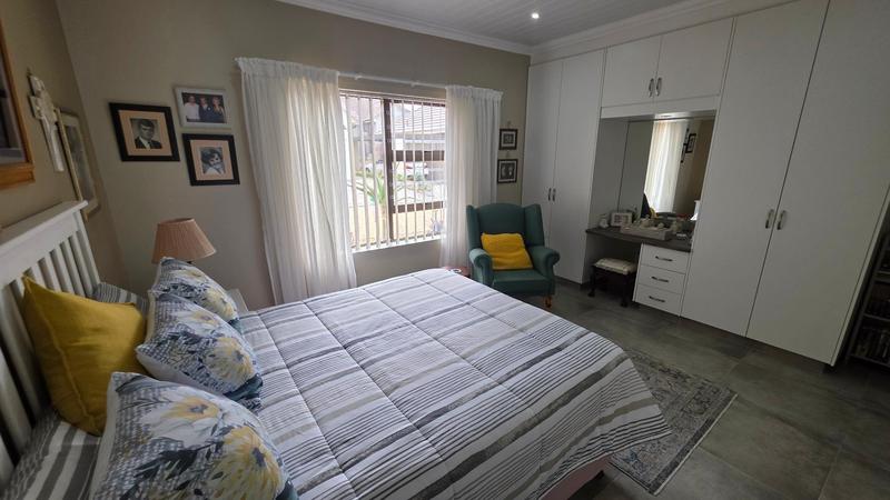 2 Bedroom Property for Sale in Dana Bay Western Cape